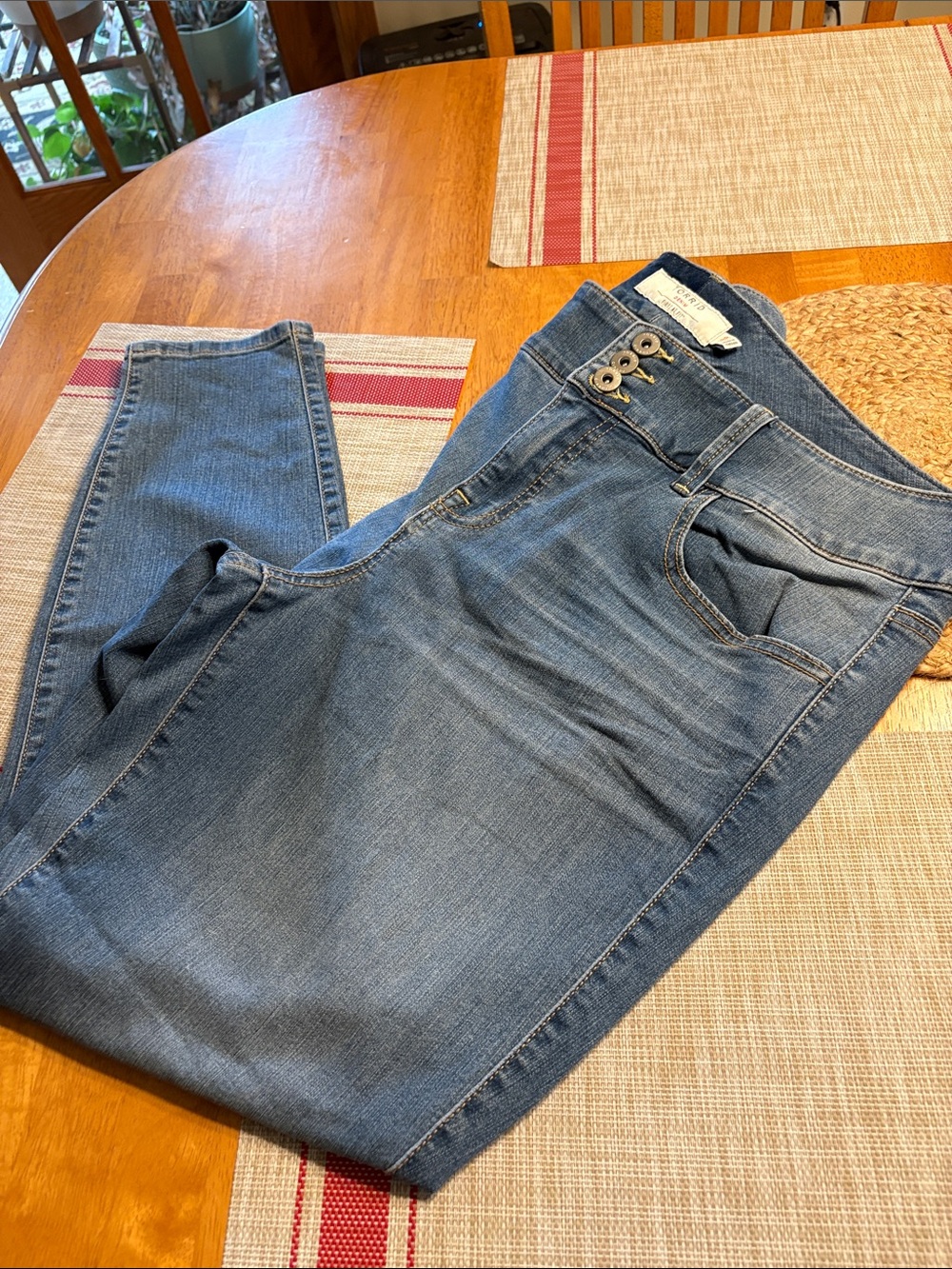 Torrid Women’s Blue High-Rise Button-Fly Jeans size 18